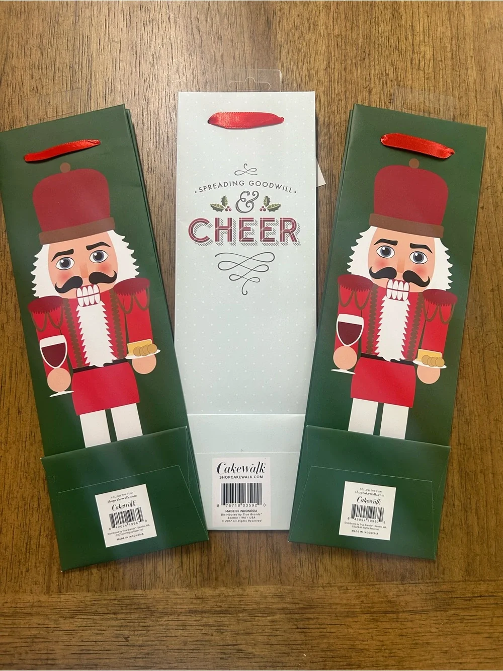 Wine gift bags - set of 3 - great for holiday gifting! 🍷🎄🎁 Nutcracker & Cheer